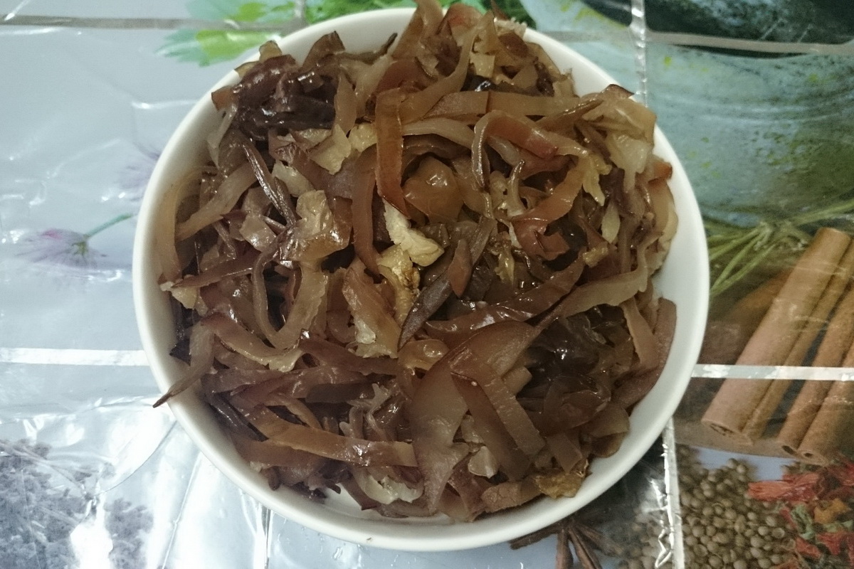 木耳切絲