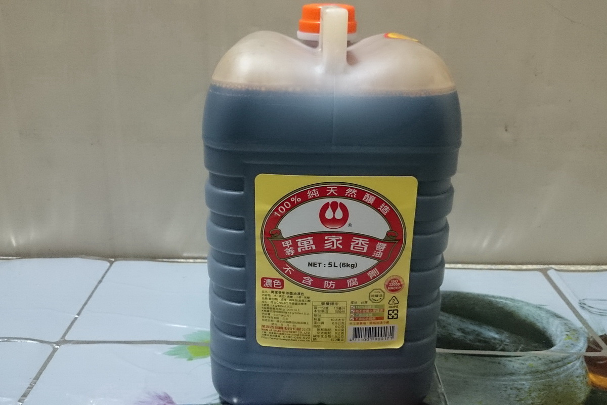 萬家香醬油-10斤(濃色)/箱 - 圖片 1